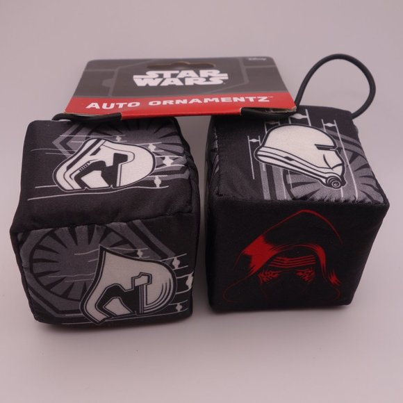 Disney Star Wars Auto Ornamentz * New with Original Cardboard Packaging * - Picture 1 of 10